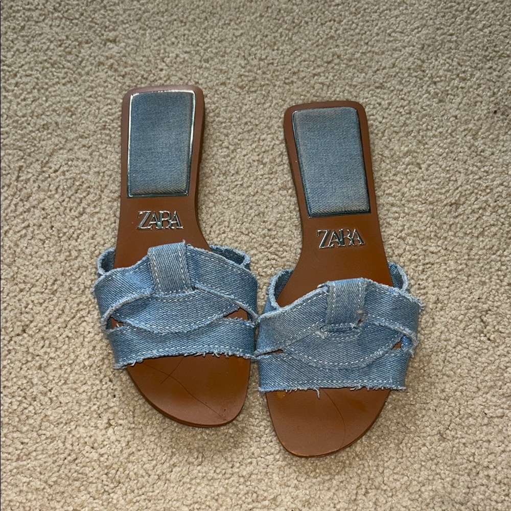Zara Women's Light Blue Denim Slide Sandals